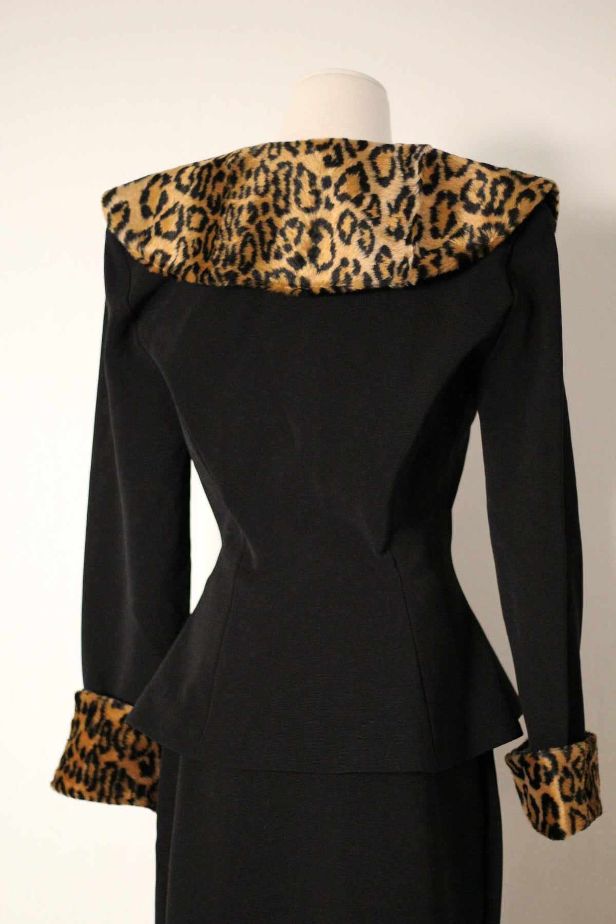 Lillie Rubin Sabrina Carpenter / The Nanny Fran Fine Leopard Suit Set