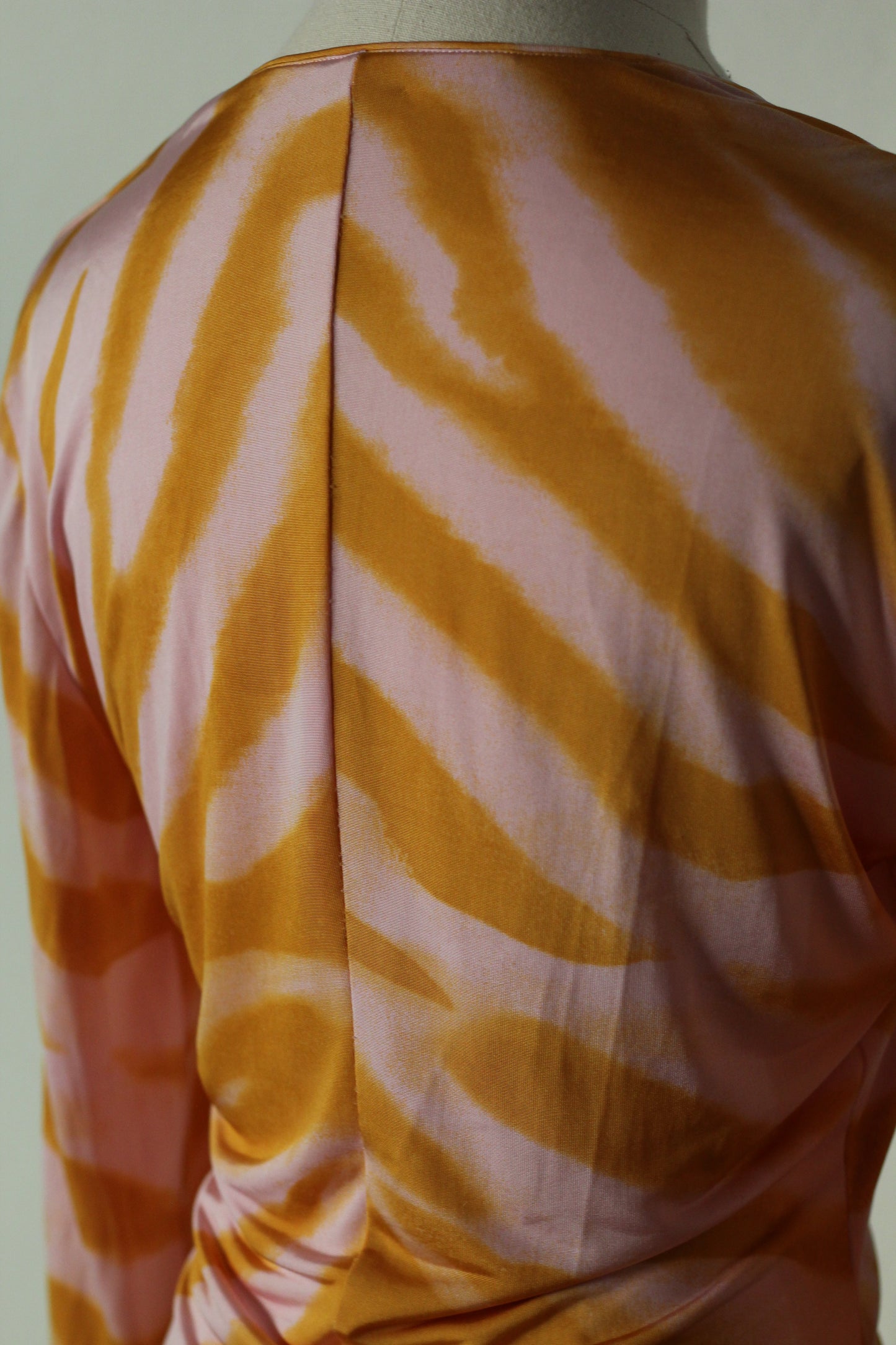 2001 Ungaro by Giambastista Valli Top